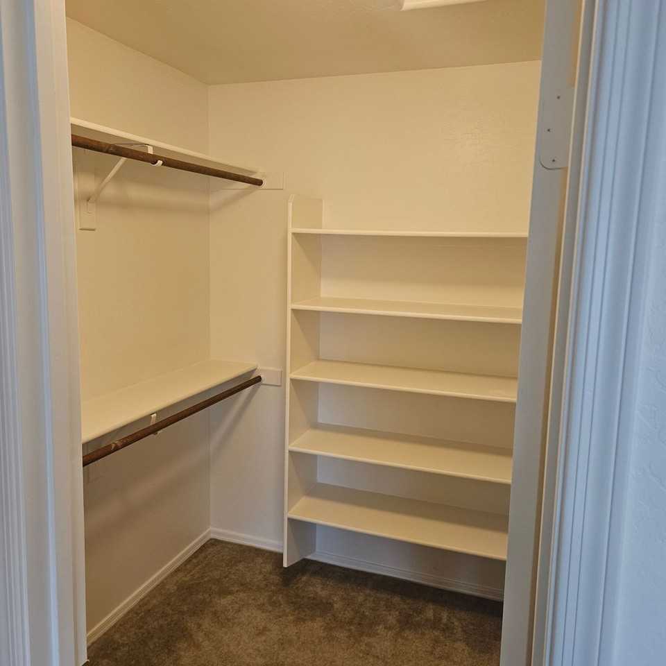 25719 W St Charles Ct - Photo 7 of 27