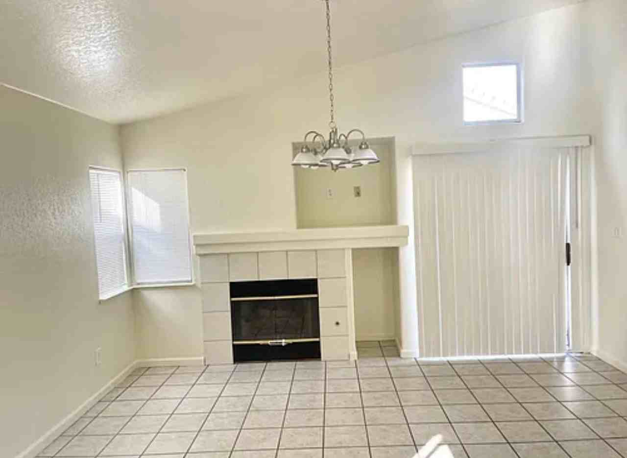 5012 Greenville Ct - Photo 3 of 6