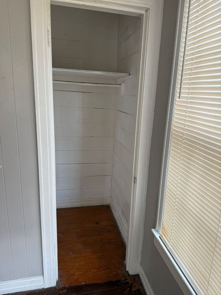 2370 Avenue C - Photo 7 of 8