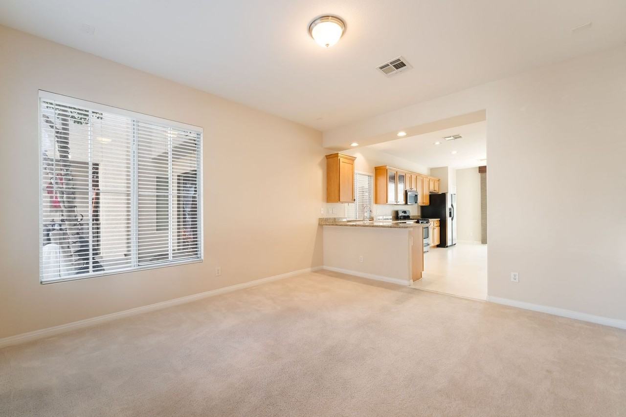 1519 Evening Spirit Ave - Photo 3 of 21