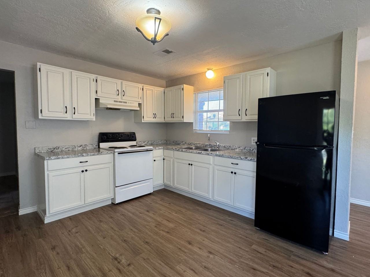 1626 Northwest 38th Street - Photo 2 of 14