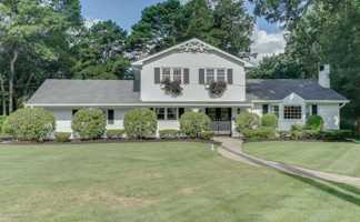 featured image of 2206 Vermont Ave