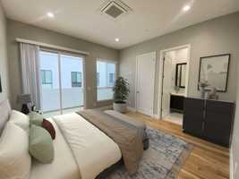 featured image of 2961 E St #04