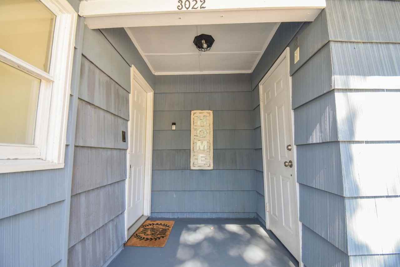 3022 Cliffdale Rd - Photo 2 of 26