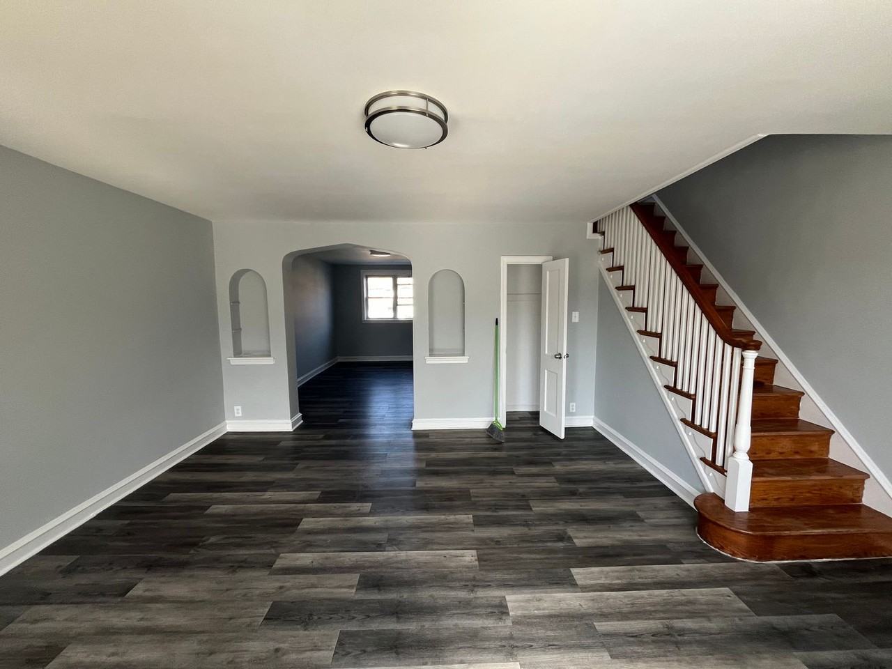 2917 Glenview St - Photo 2 of 16