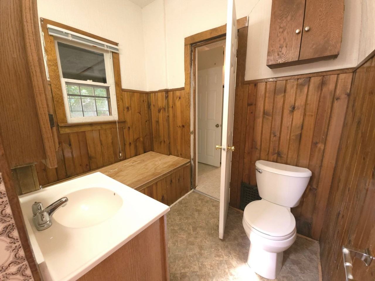 1420 Euclid Ave - Photo 6 of 21