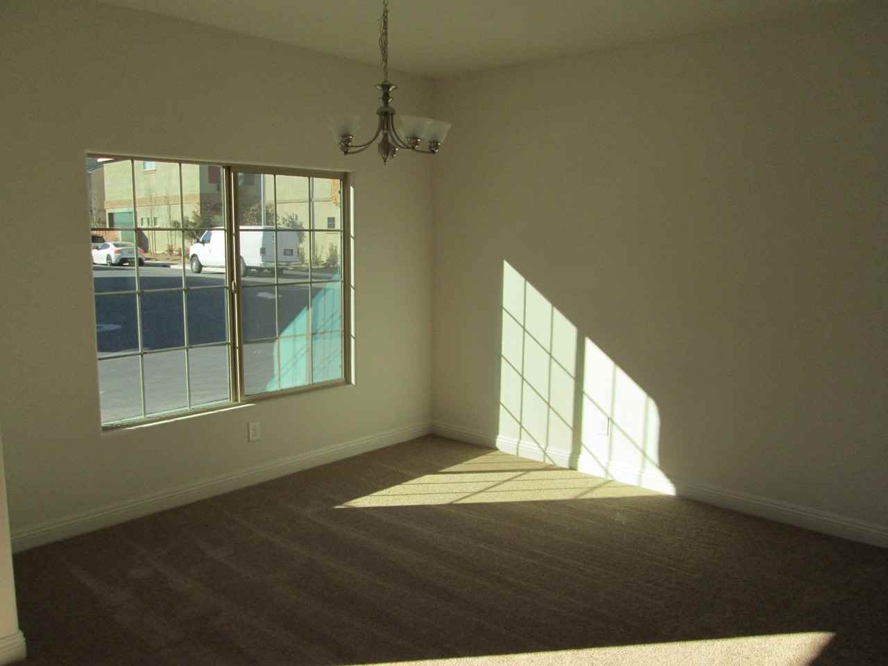 9473 Alma Ridge Ave - Photo 4 of 23