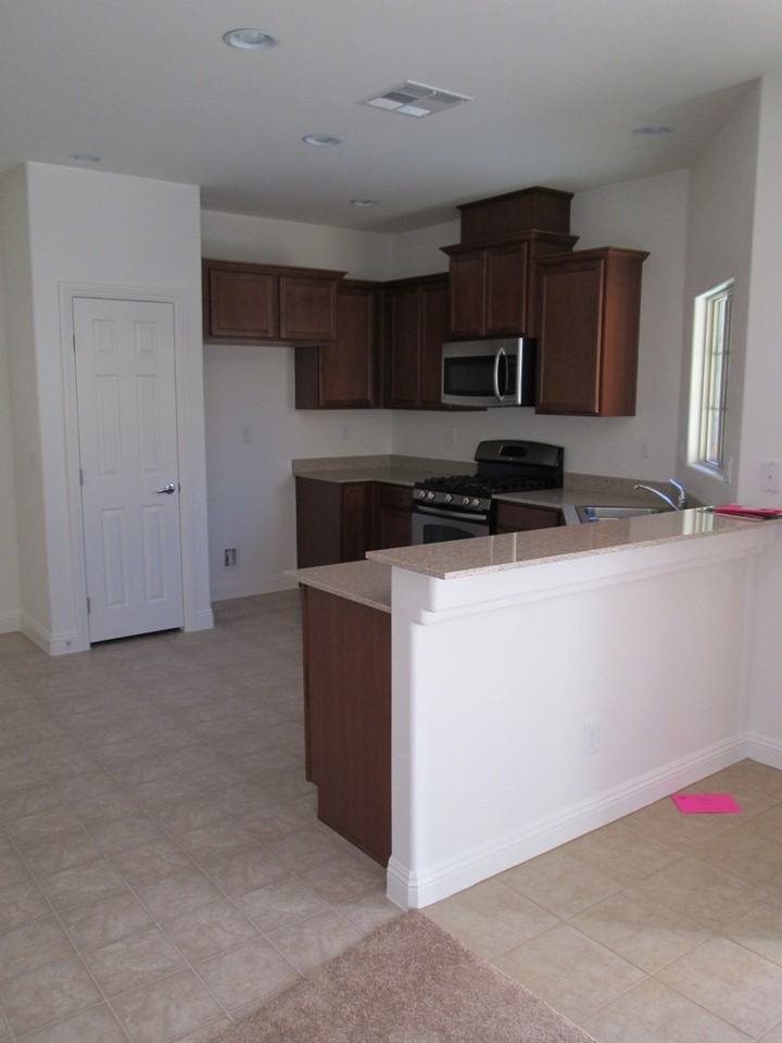 9473 Alma Ridge Ave - Photo 5 of 23