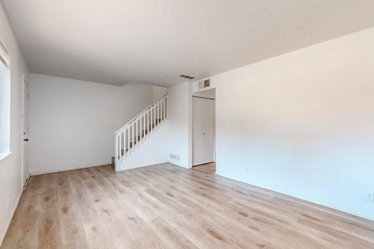 621 Grecian Lane Northwest - Photo 4 of 22