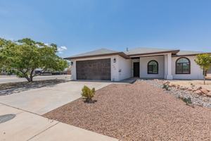 featured image of 206 Ascot Parade