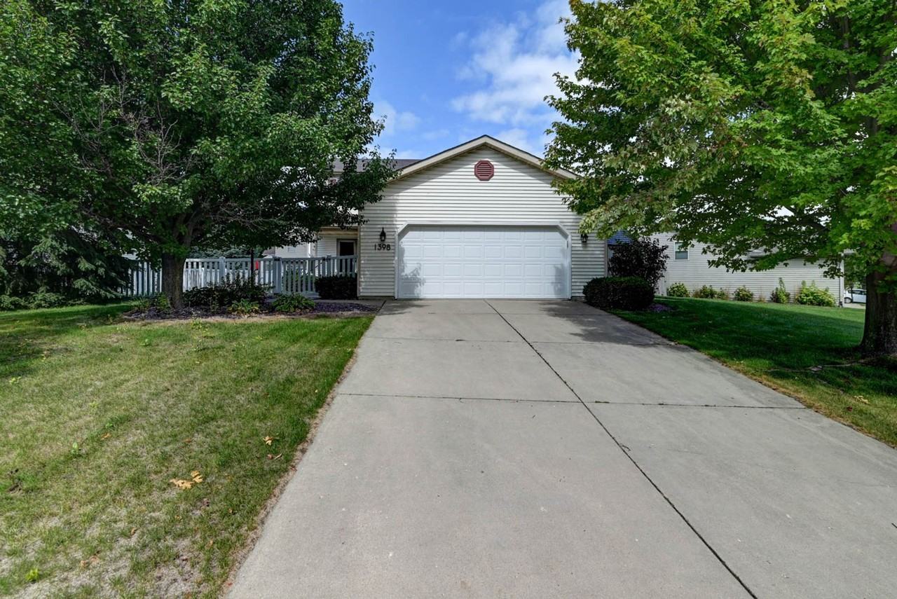 1398 Prairie Rose Dr