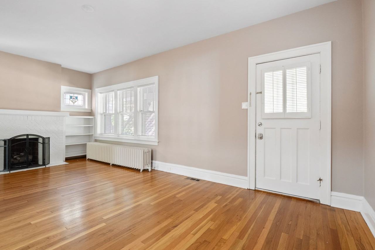 4061 Wyoming St - Photo 3 of 44