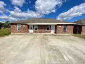 899 Hampton Lane - Photo 1 of 1