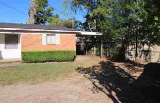 1609 Southpoint Dr - Photo 1 of 1