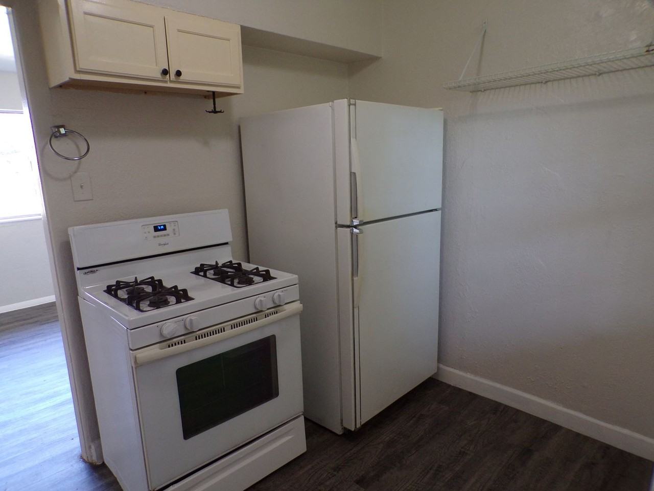 2317 Nw Bell Ave - Photo 7 of 21