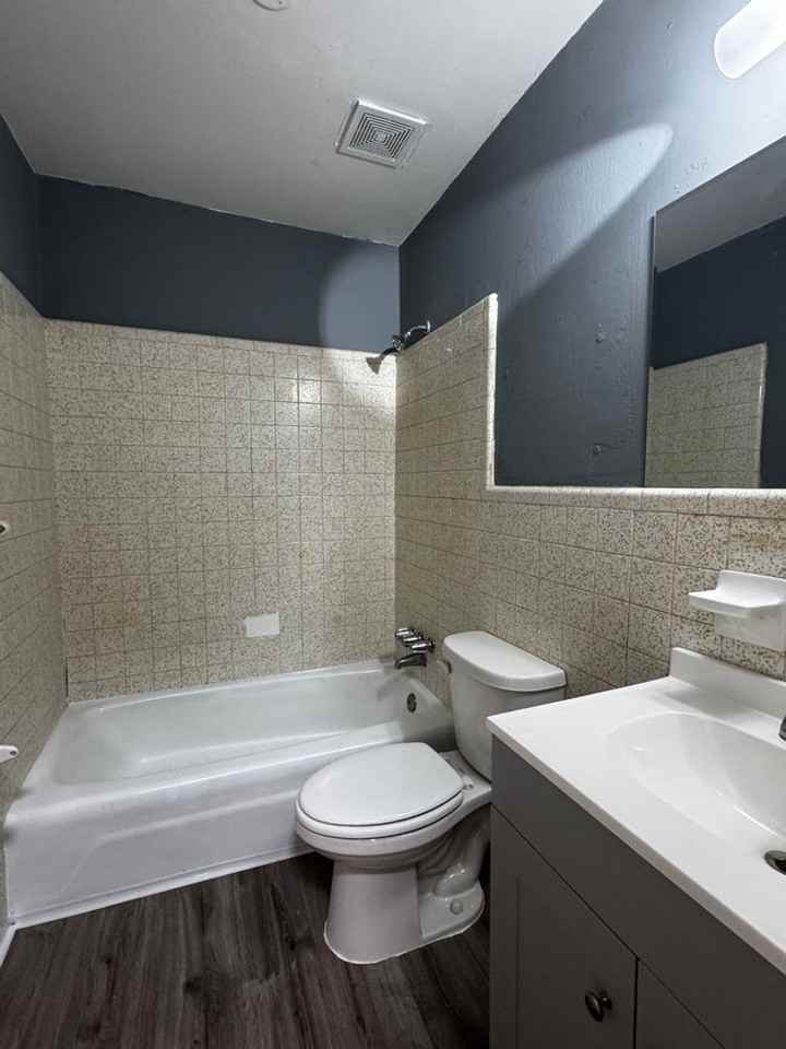 505 N Ellis St - Photo 3 of 5