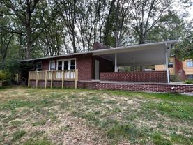 1904 N Oak Ln - Photo 1 of 1