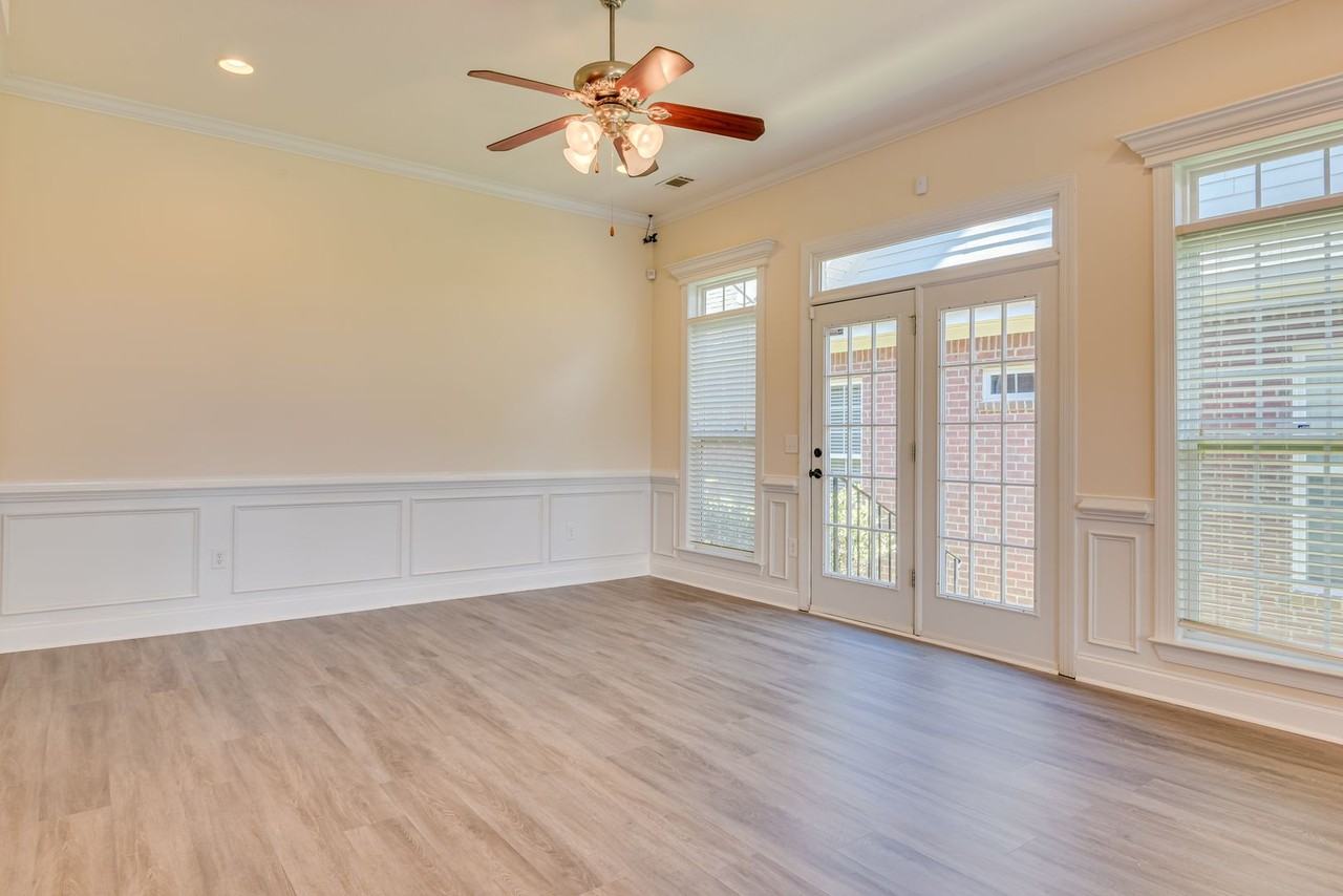 2425 River Birch Dr - Photo 2 of 19