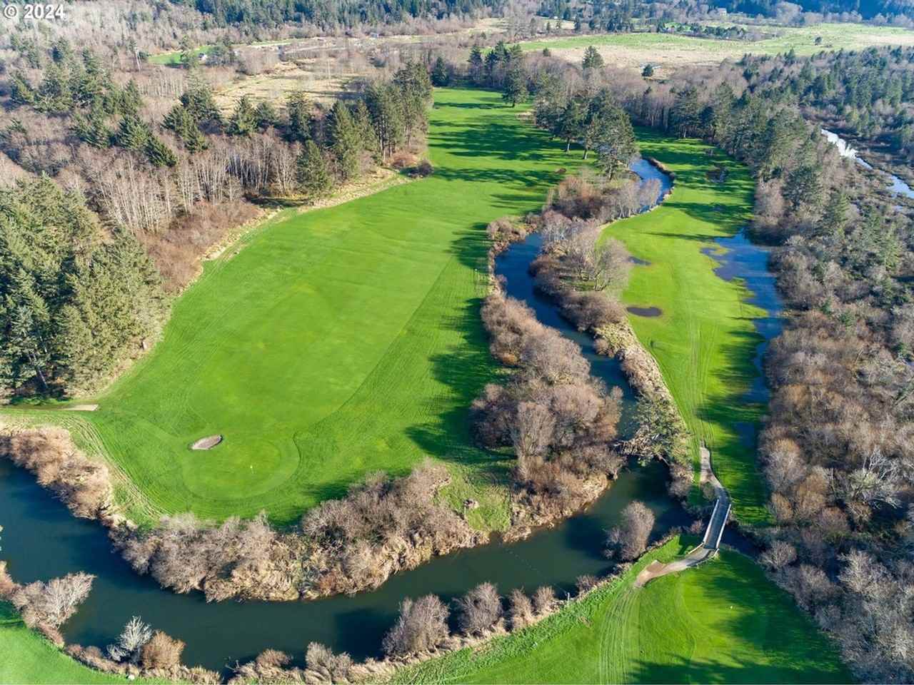 849 1st Ave - Photo 4 of 40