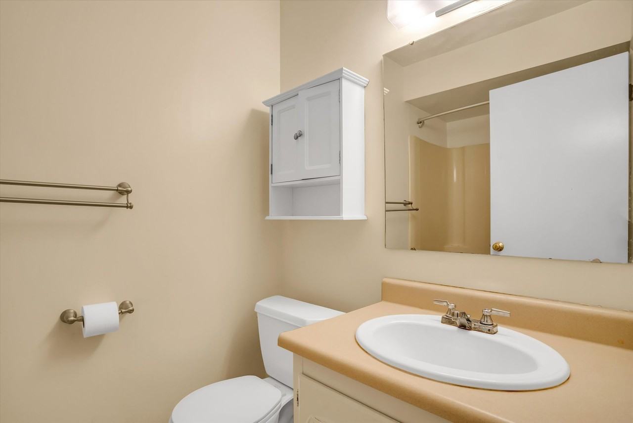 Blackhawk Commons Apartments - Photo 7 of 13