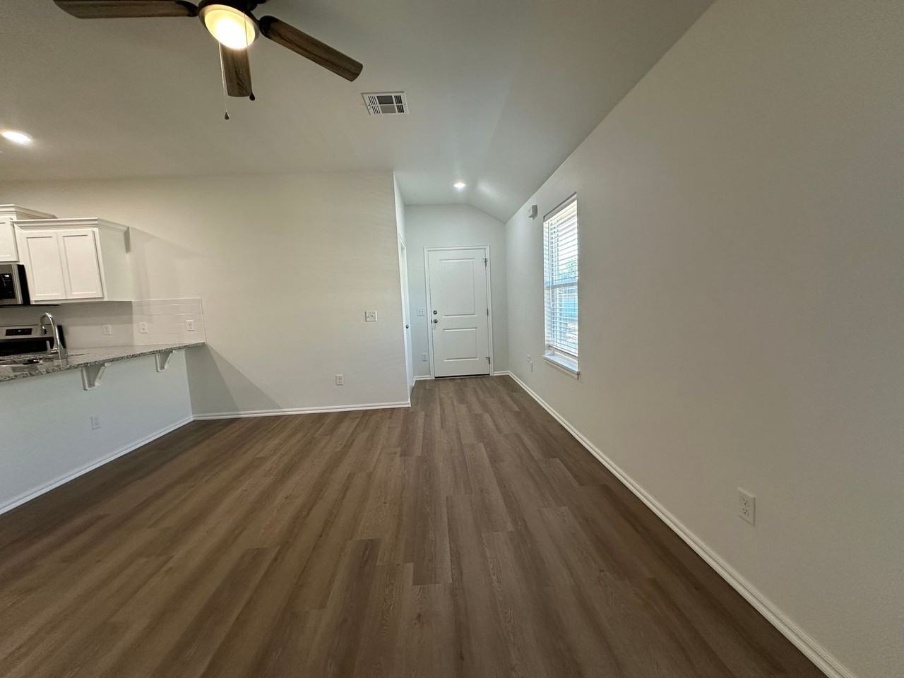 11506 Mackenzie Way - Photo 5 of 35