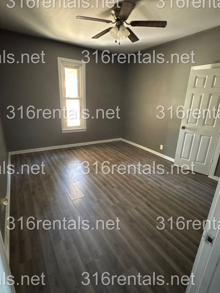 120 East 13th Street - Photo 7 of 7