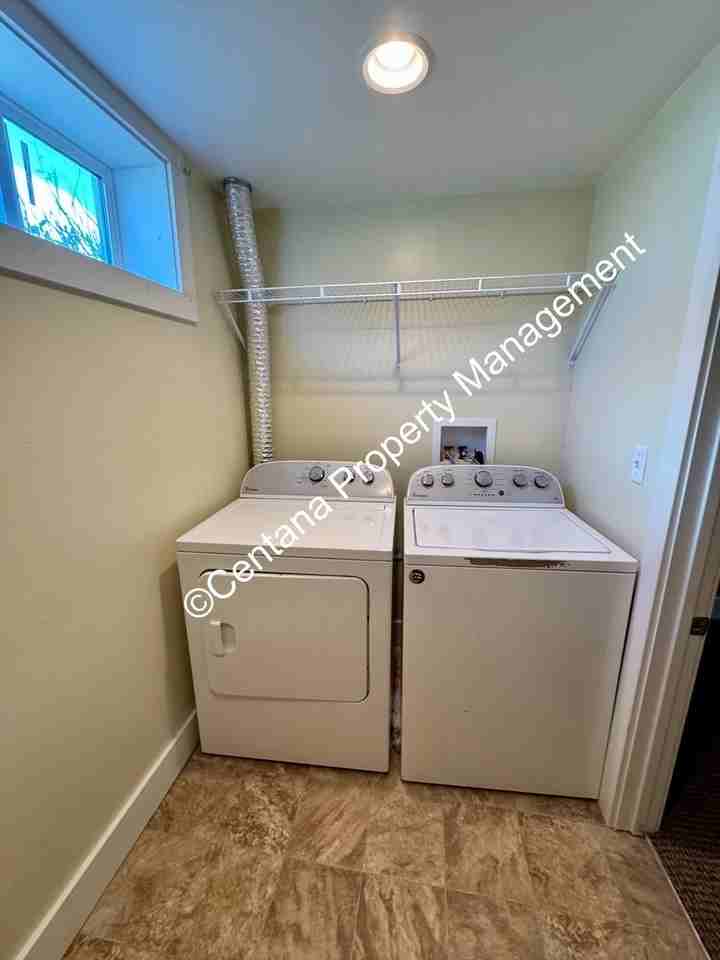 616 616 E Fourth-Basement #BS - Photo 2 of 16