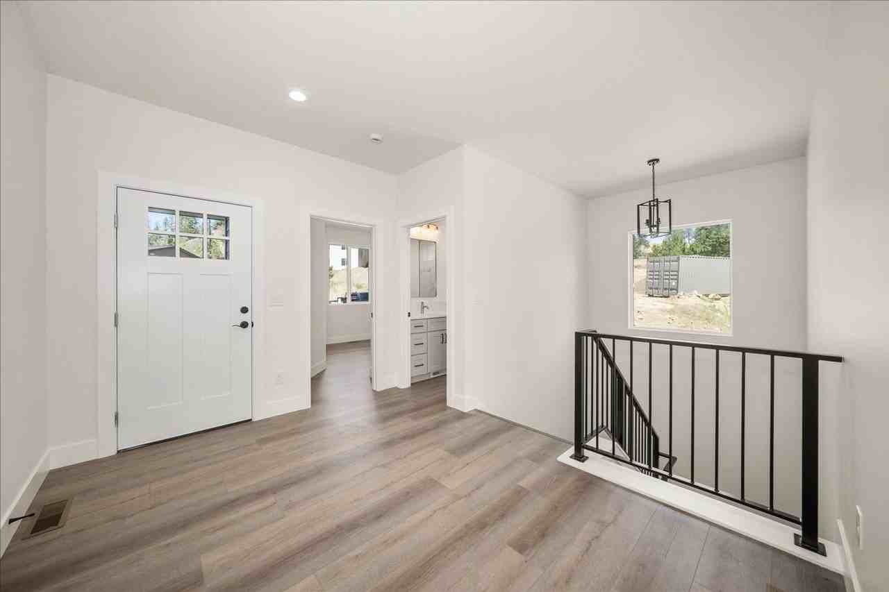 4217 W Tolliver Ct - Photo 6 of 44