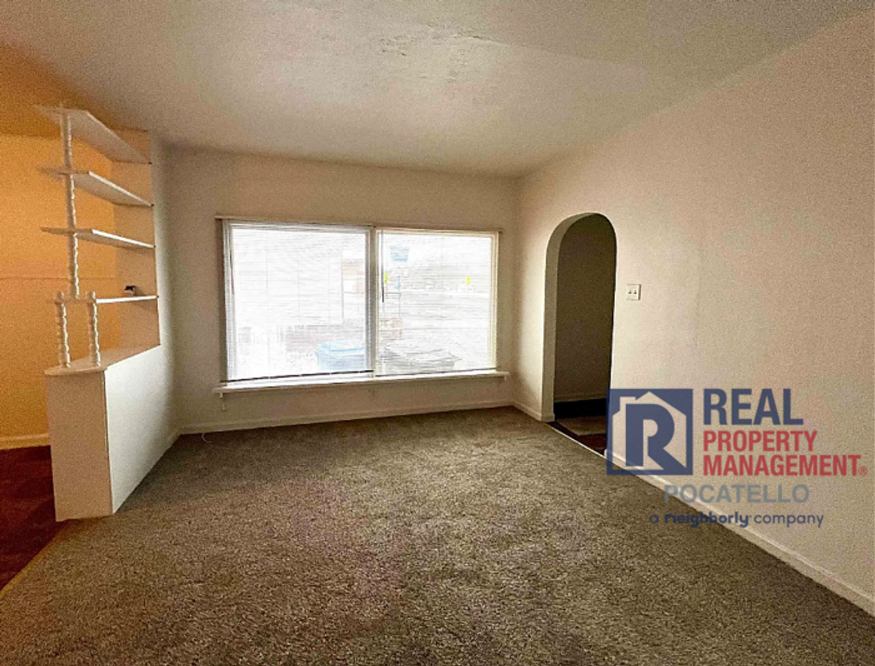 840 South 4th Avenue - Photo 5 of 12