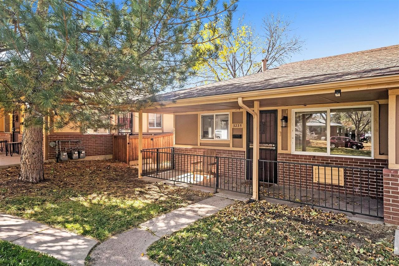 3235 N Milwaukee St - Photo 4 of 22