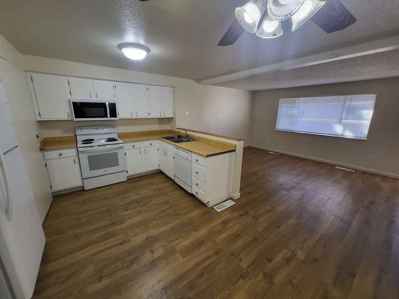 401 Allouette Way #2 - Photo 2 of 8