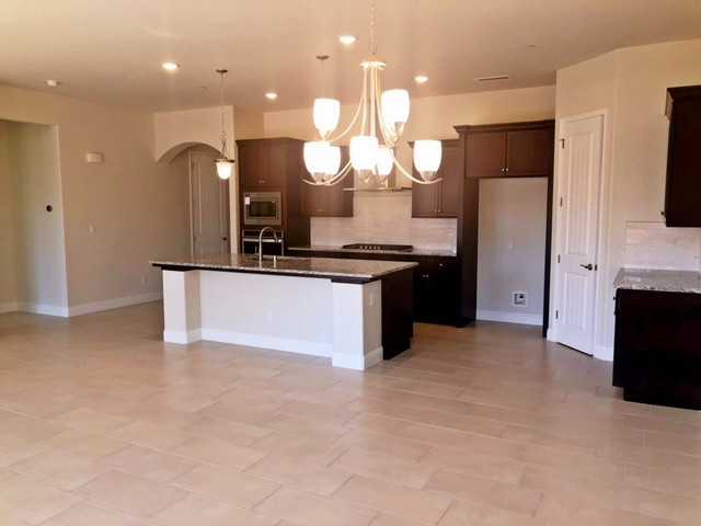 2962 Moody Avenue - Photo 7 of 16