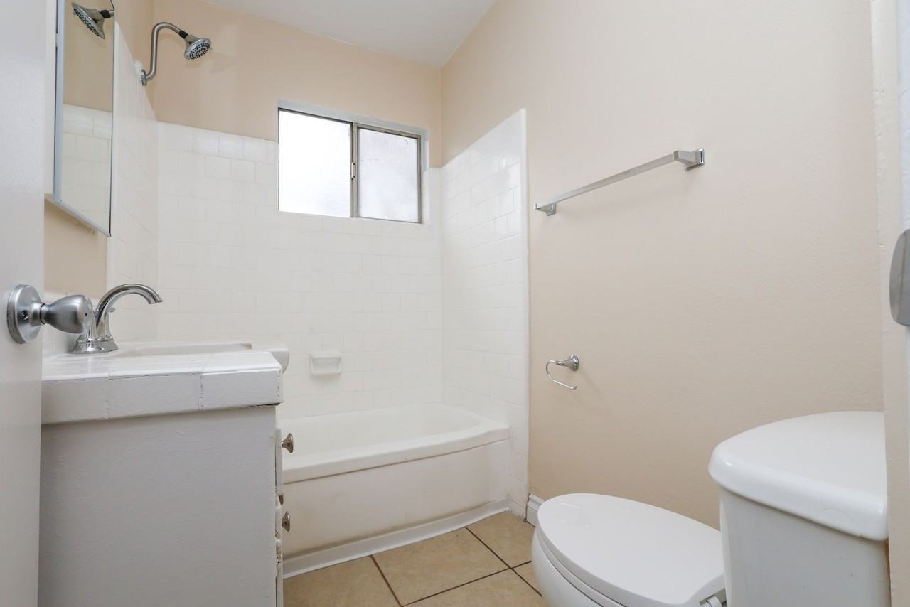 Silverwood Apartments (538,550,562) - Photo 5 of 28