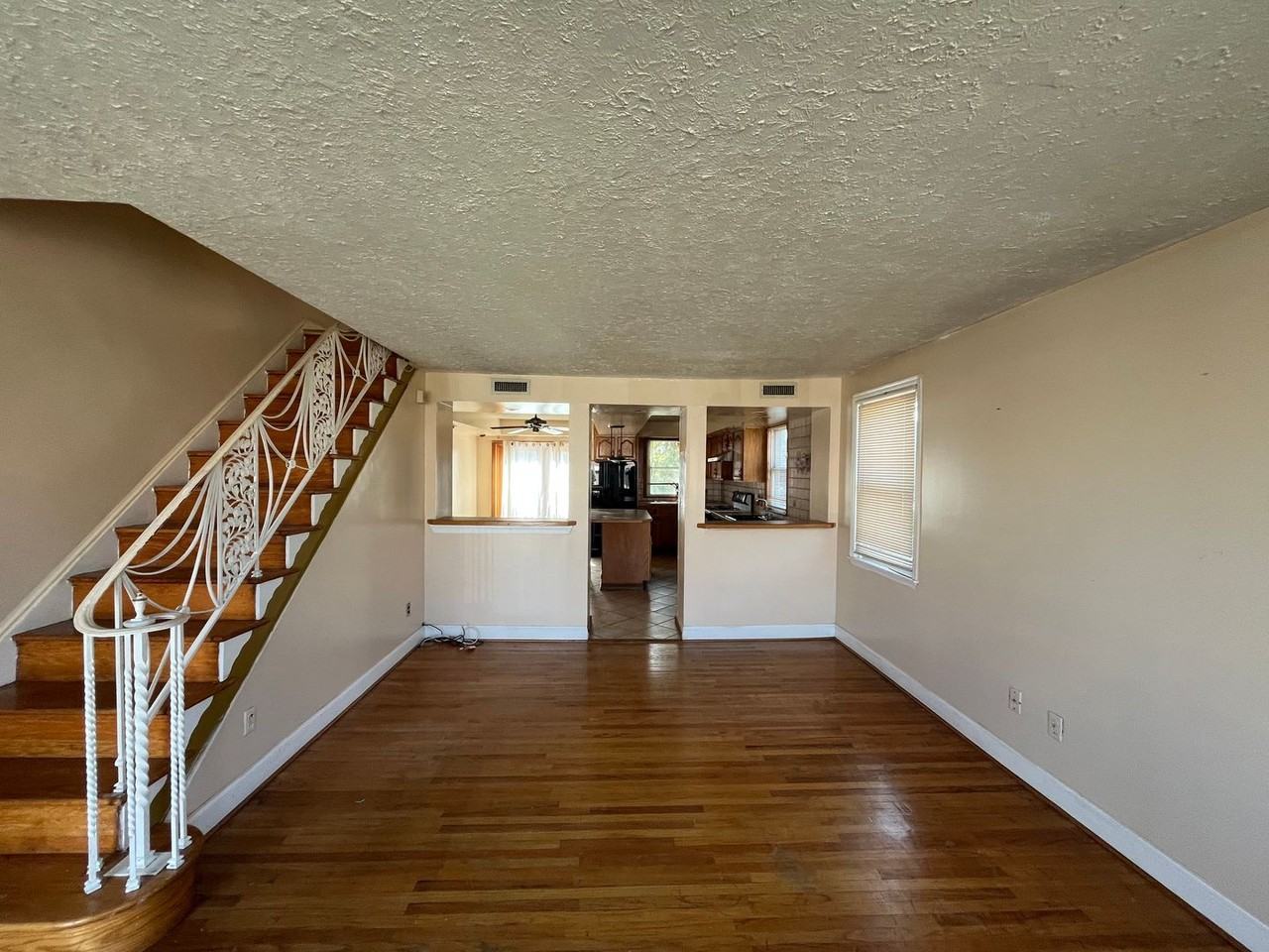 2800 Disston St - Photo 2 of 13
