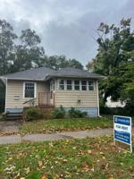 featured image of 80 E 18th St