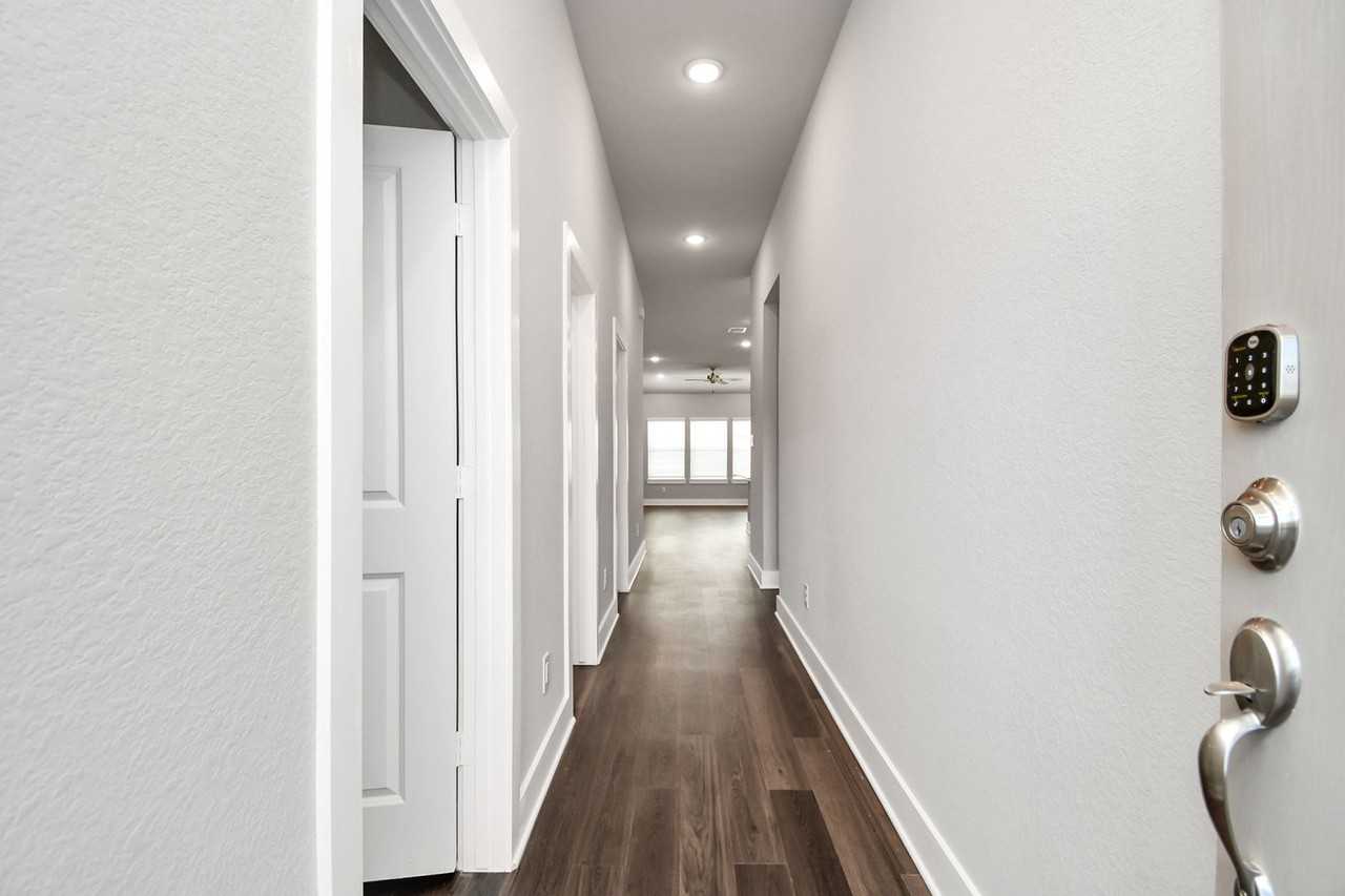 10538 Wildflower View Dr - Photo 3 of 28