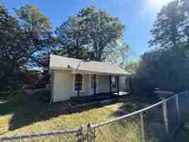 featured image of 818 N 25th St