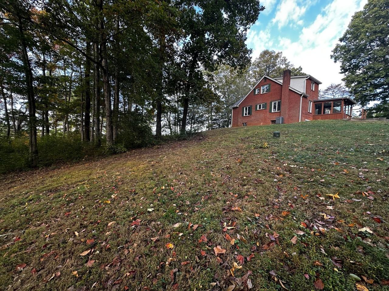 5217 Old White Pine Rd - Photo 7 of 50