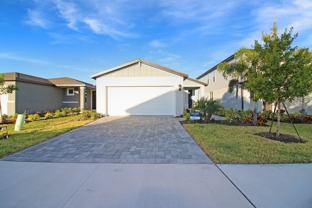 555 Sun Chaser Dr - Photo 1 of 1