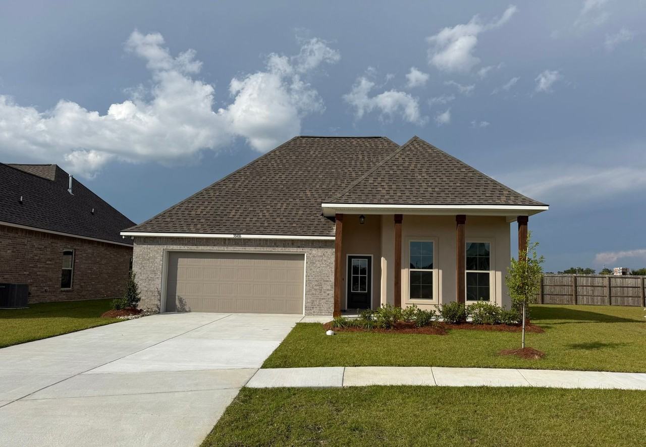 38486 Queen St - Photo 4 of 16