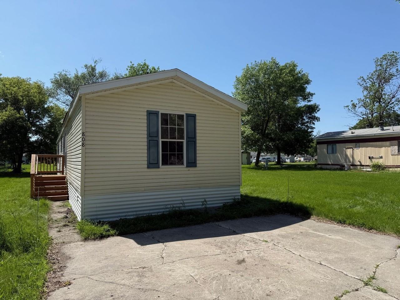 808 N 8th St - Photo 2 of 22