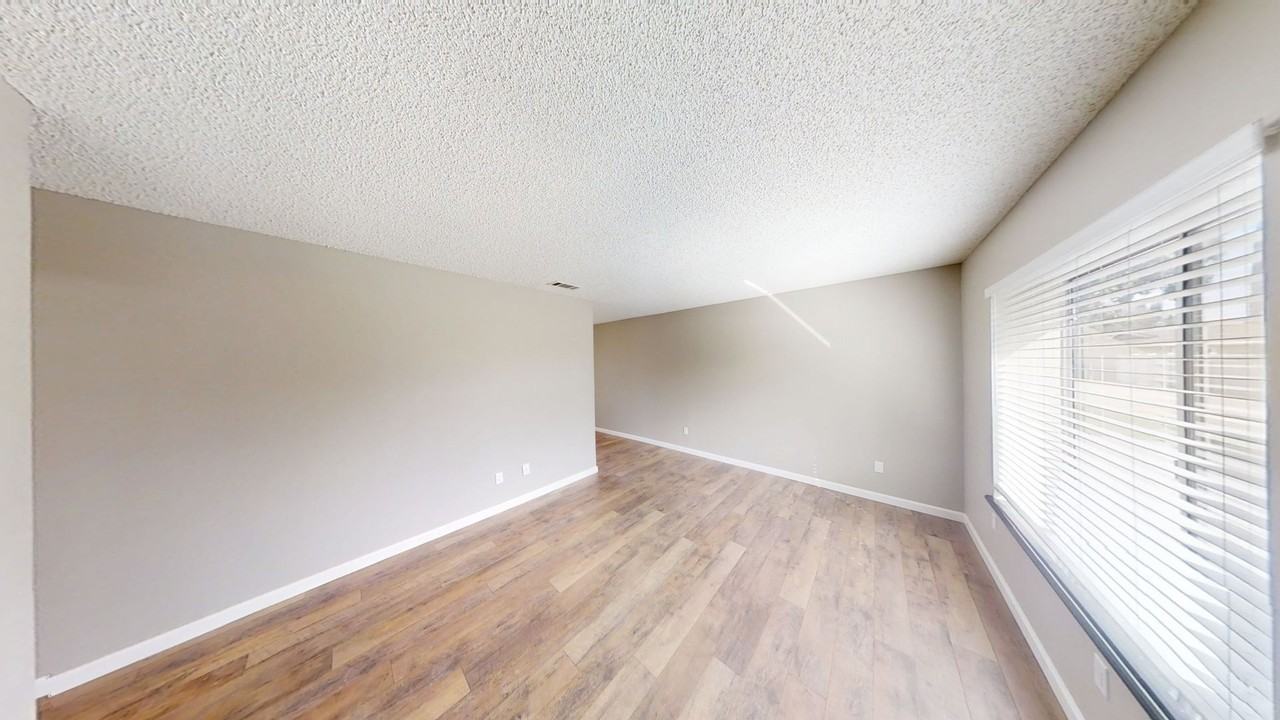 12323 Ross Pl #B - Photo 2 of 14