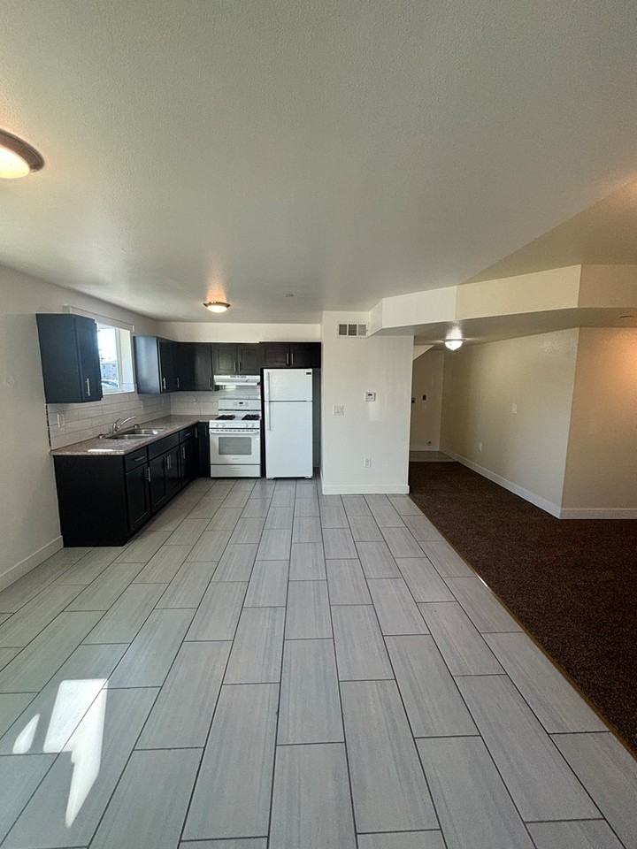 233 West 98th Street #1/2 - Photo 4 of 19