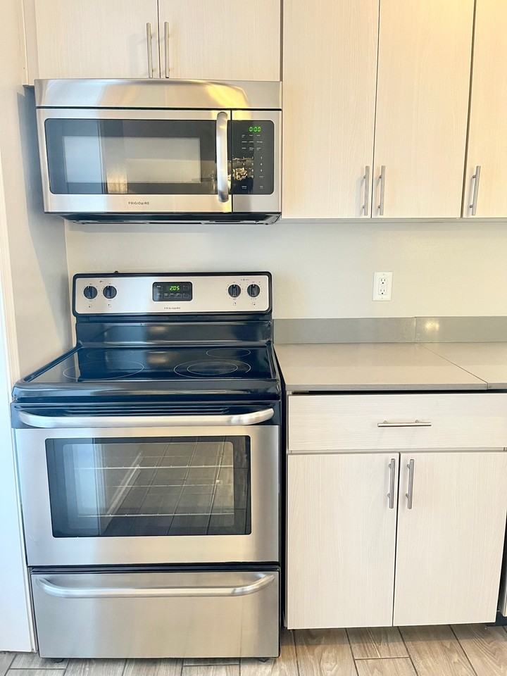 1301 E Thomas Rd #102 - Photo 7 of 26