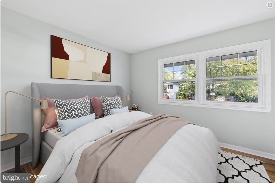 1807 N Amelia St - Photo 2 of 7