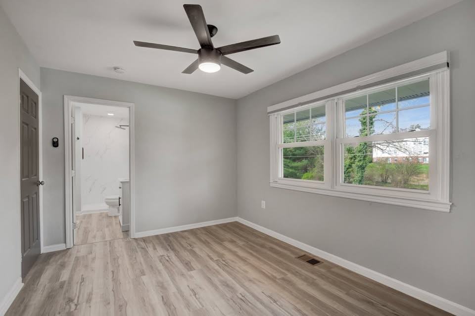 1807 N Amelia St - Photo 3 of 7