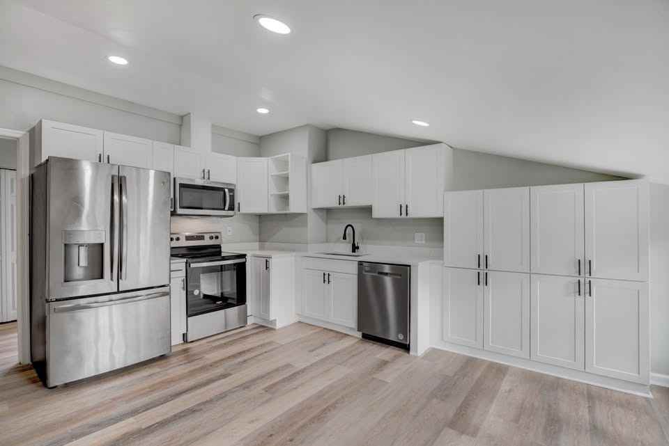 1807 N Amelia St - Photo 5 of 7