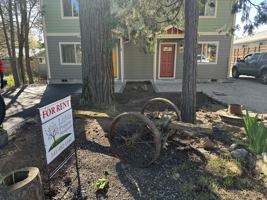 featured image of 110 Maple St #110