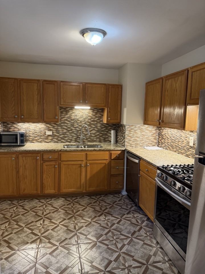 1068 Palafox Drive Northeast #NA - Photo 3 of 20