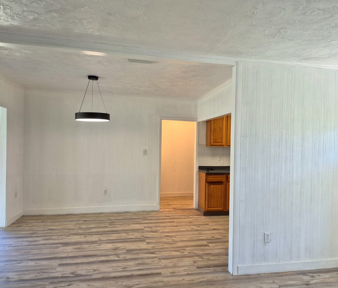 233 Magellan Dr #NA - Photo 7 of 10